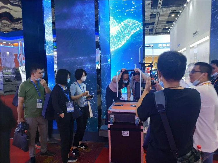 3200威尼斯vip技术上海工博会.jpg